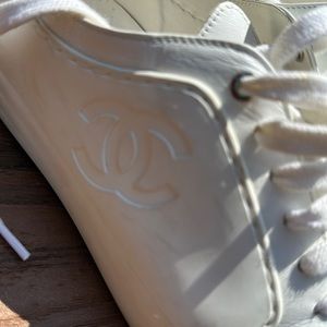 CHANEL Sneakers!!! Size European 37 1/2